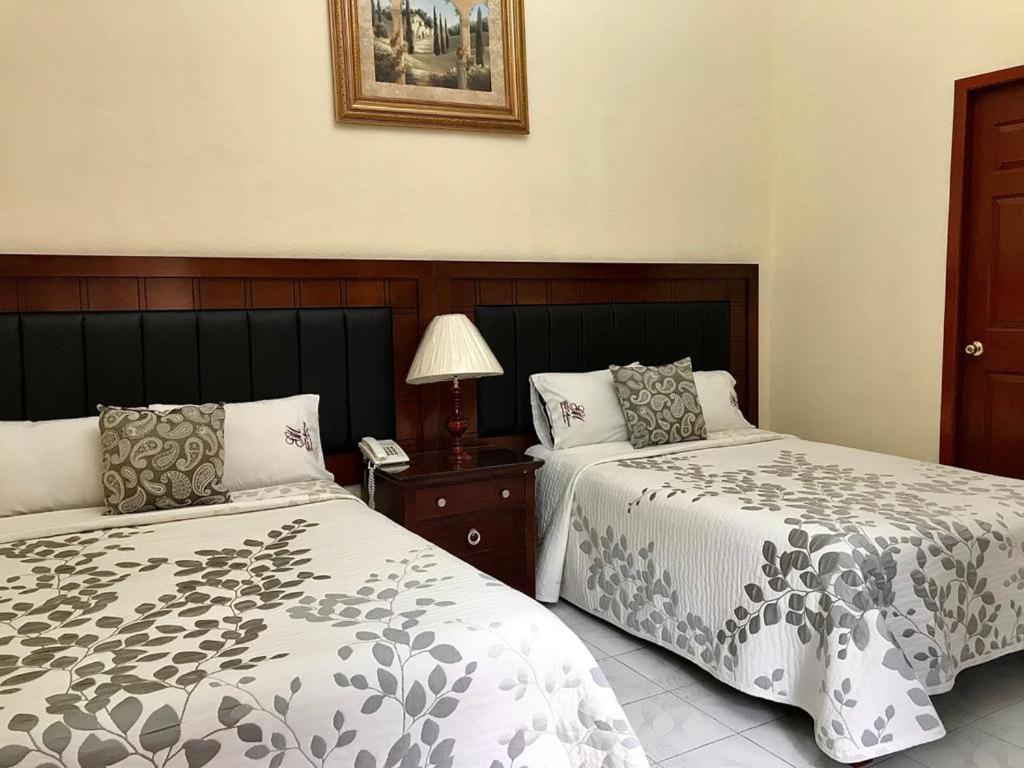 Hotel Casona Misiones Querétaro Buitenkant foto