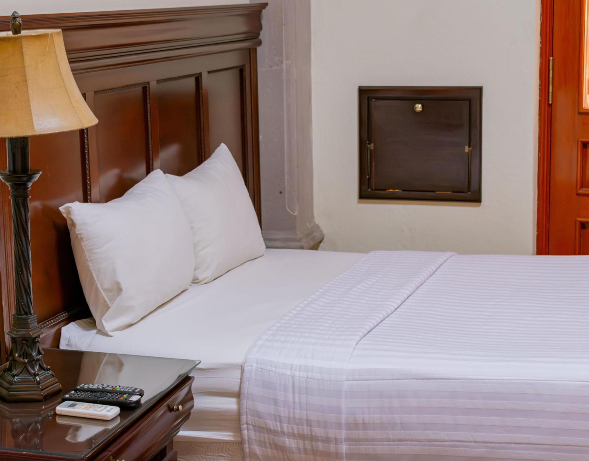 Hotel Casona Misiones Querétaro Buitenkant foto